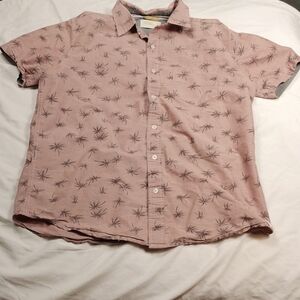 Free Planet men's short sleeved button down shirt size large